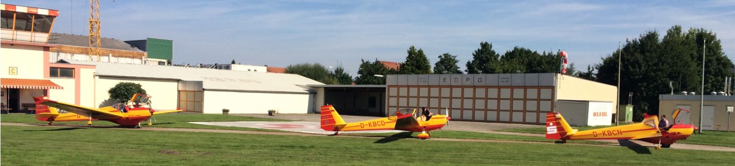 Gebäude am Flugplatz